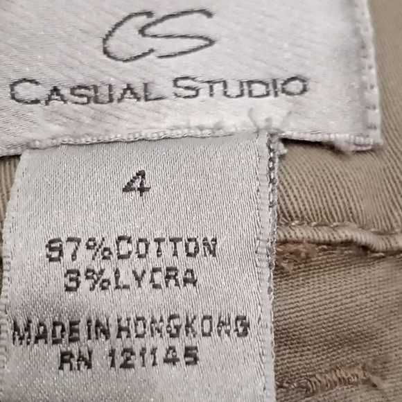 Casual Studio - Picture 3 of 5